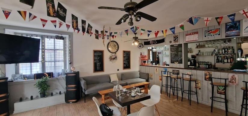 Maison En Ville Avec Terrasse Ensoleillee Et Wi-Fi Magnac-Laval Exterior foto
